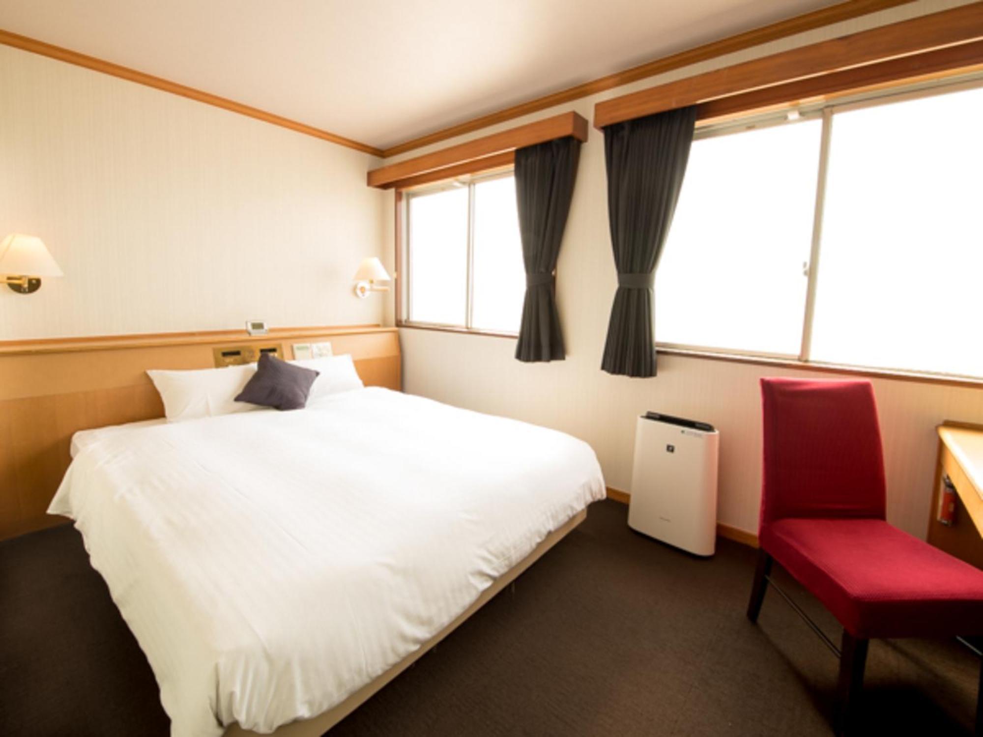 Hotel Livemax Budget Naha Tomarikou Eksteriør billede